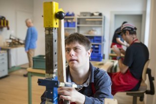 Une partie des adultes en situation de handicap actifs dans les ateliers protégés n’a toujours pas recommencé à travailler après la période de semi-confinement